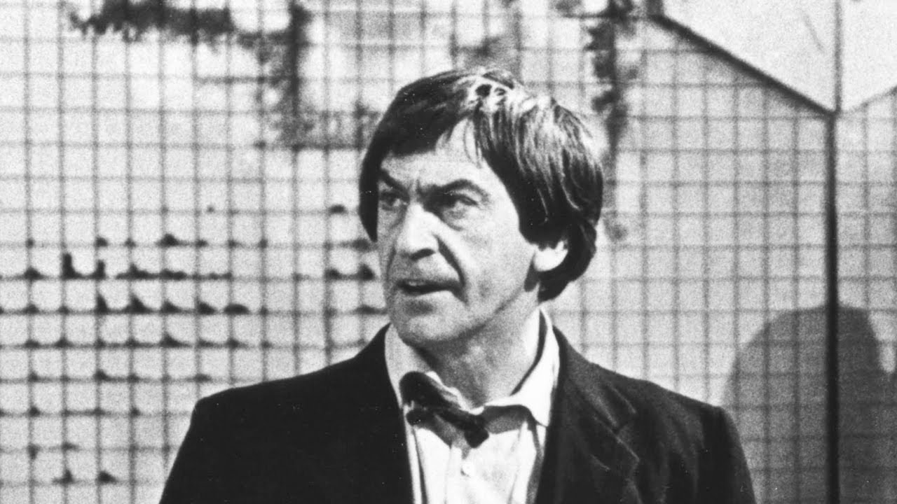 Patrick Troughton saying something